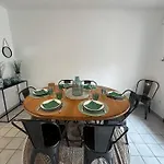 Maison Proche Village Naturiste - 7 Personnes