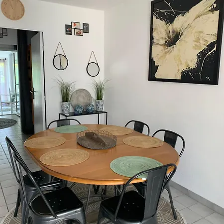 Feriehus Maison De La Proche Village Naturiste 7 Personnes *