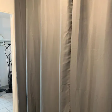 Maison Proche Village Naturiste - 7 Personnes Holiday home