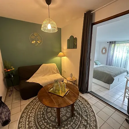 Maison Proche Village Naturiste - 7 Personnes Agde