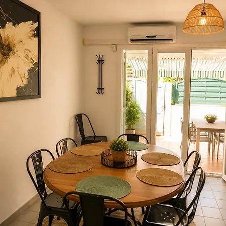Maison De La Proche Village Naturiste 7 Personnes * Agde