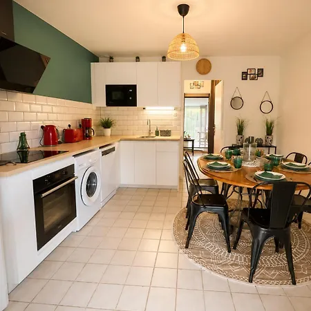 Prázdninový dům Maison De La Proche Village Naturiste 7 Personnes