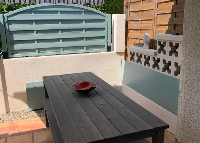 Casa vacanze Maison Proche Village Naturiste - 7 Personnes *